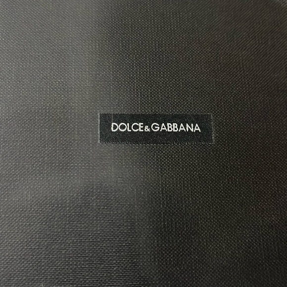 DOLCE & GABANNA MADE IN ITALY EARCUFF LOGO DG BRAND NEW BRASS W/SHINY FINISH - Picture 2 of 5